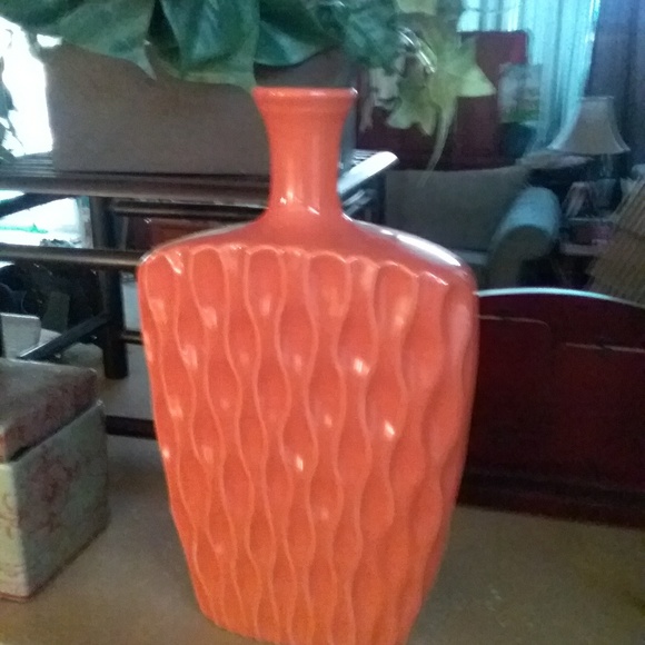 Vase - Picture 4 of 4